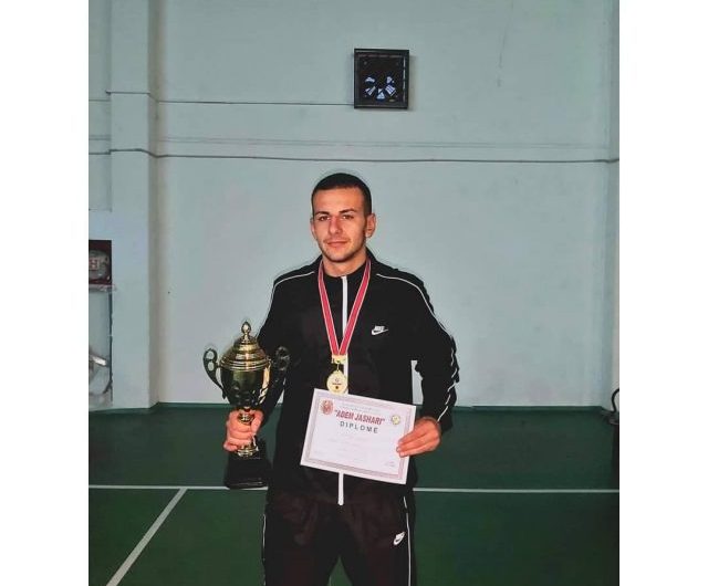 Столе Ефтимов со златен медал  на Меѓународниот турнир „Адем Јашари“ во Косово